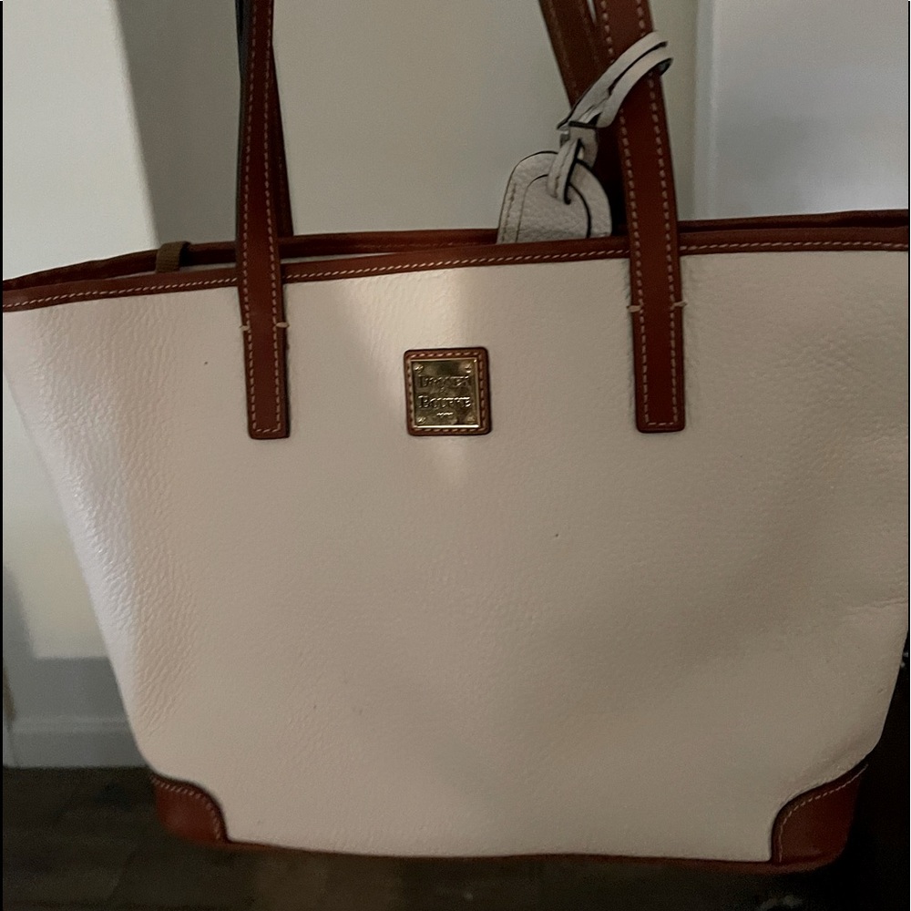 Dooney and Bourke purse